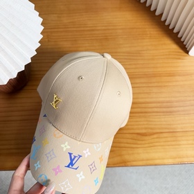 Бейсболка Louis Vuitton — новая модель