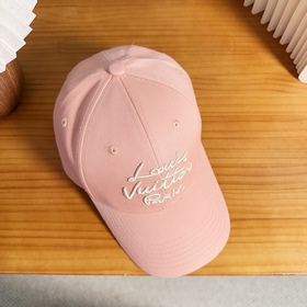 Бейсболка Louis Vuitton — новая модель