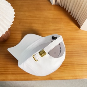 Бейсболка Louis Vuitton — новая модель