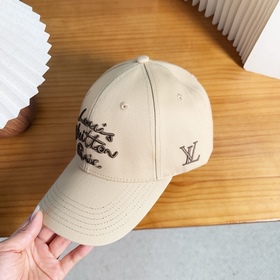 Бейсболка Louis Vuitton — новая модель
