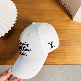 Бейсболка Louis Vuitton — новая модель