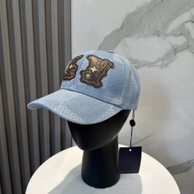 На официальном сайте LV Louis Vuitton