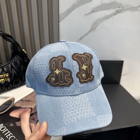 На официальном сайте LV Louis Vuitton 