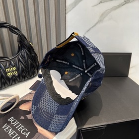 На официальном сайте LV (Louis Vuitton