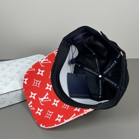 Бейсболка Louis Vuitton (LV) — новая м