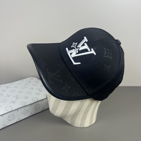 Бейсболка Louis Vuitton (LV) — новая м