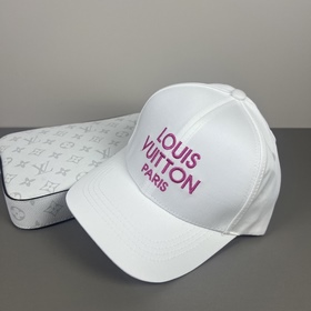 Бейсболка Louis Vuitton (LV) — новая м