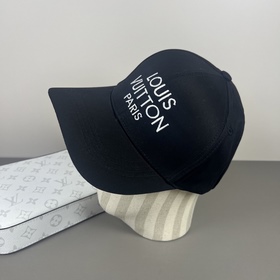 Бейсболка Louis Vuitton (LV) — новая м