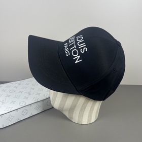 Бейсболка Louis Vuitton (LV) — новая м