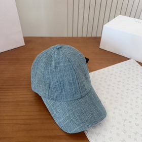 Бейсболка Louis Vuitton — новая модель