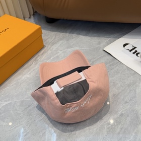 Бейсболка Louis Vuitton — новая модель