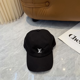 Бейсболка Louis Vuitton — новая модель