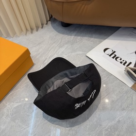 Бейсболка Louis Vuitton — новая модель