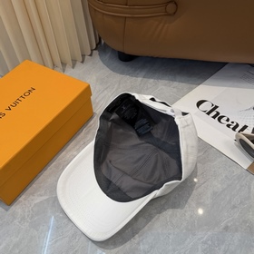 Бейсболка Louis Vuitton — новая модель