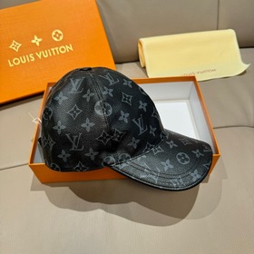 Классическая бейсболка LV Louis Vuitto