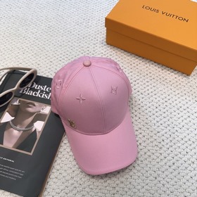 LouiVuittonLV — новая модель бейсболки