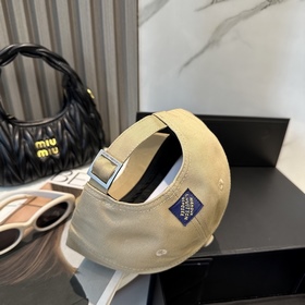 Бейсболка Louis Vuitton — новая модель