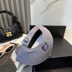 Бейсболка Louis Vuitton — новая модель