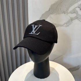 Бейсболка Louis Vuitton — новая модель