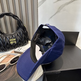 Бейсболка Louis Vuitton — новая модель