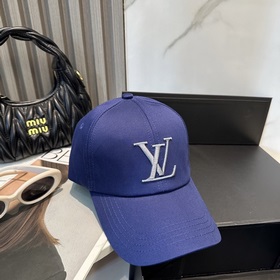 Бейсболка Louis Vuitton — новая модель