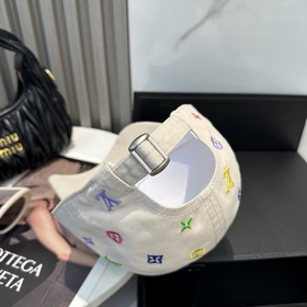 LV (Louis Vuitton) — поступила партия