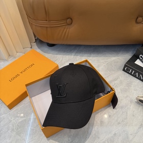 LV (Louis Vuitton) — поступление на оф
