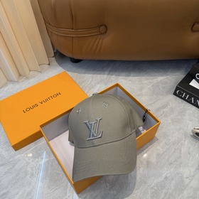 LV (Louis Vuitton) — поступление на оф