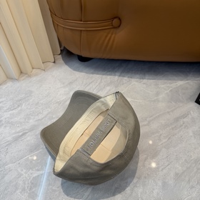 LV (Louis Vuitton) — поступление на оф
