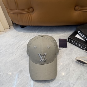 LV (Louis Vuitton) — поступление на оф