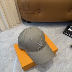 LV (Louis Vuitton) — поступление на оф