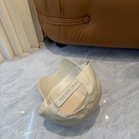 LV (Louis Vuitton) — поступление на оф