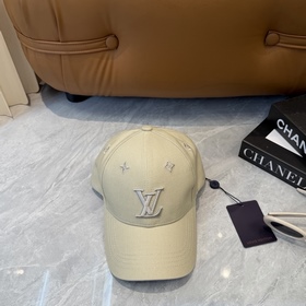 LV (Louis Vuitton) — поступление на оф