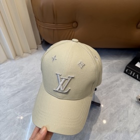 LV (Louis Vuitton) — поступление на оф