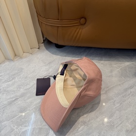 LV (Louis Vuitton) — поступление на оф