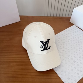 Бейсболка Louis Vuitton — новая модель