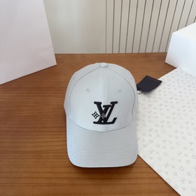 Бейсболка Louis Vuitton — новая модель