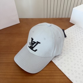 Бейсболка Louis Vuitton — новая модель