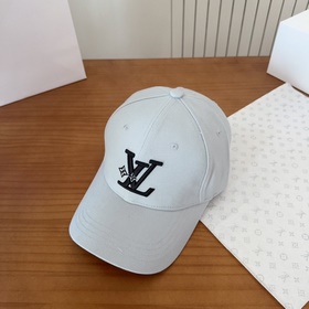 Бейсболка Louis Vuitton — новая модель