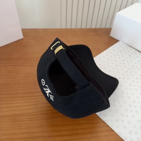 Бейсболка Louis Vuitton — новая модель