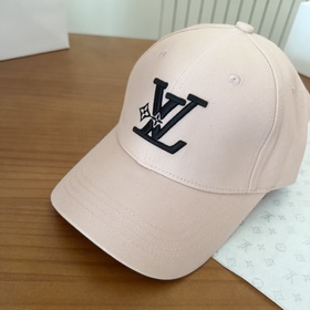 Бейсболка Louis Vuitton — новая модель