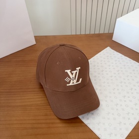 Бейсболка Louis Vuitton — новая модель