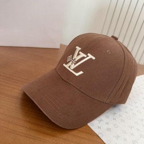 Бейсболка Louis Vuitton — новая модель