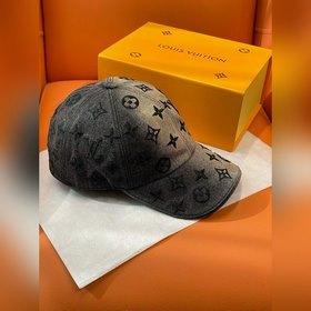 Джинсовая бейсболка LV с градиентным