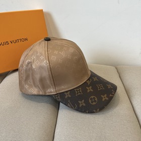 Бейсболка Louis Vuitton — новая модель