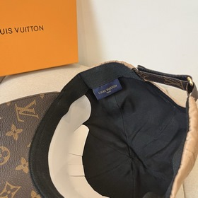 Бейсболка Louis Vuitton — новая модель