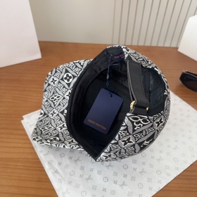 Бейсболка Louis Vuitton — новая модель