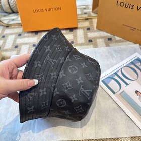 Бейсболка Louis Vuitton — новая модель