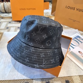 Бейсболка Louis Vuitton — новая модель