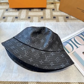 Бейсболка Louis Vuitton — новая модель